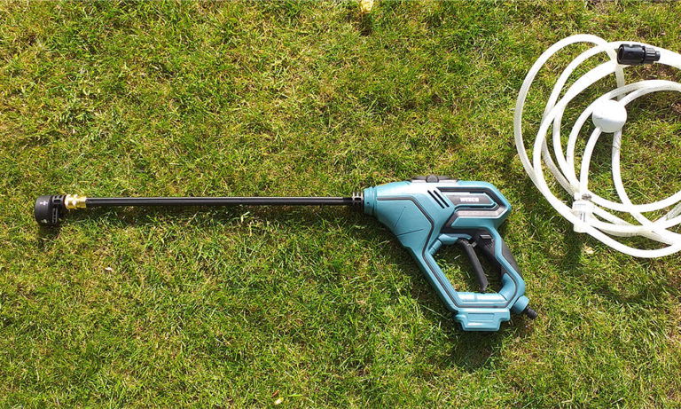 Wesco WS88oo Cordless Portable Pressure Washer main
