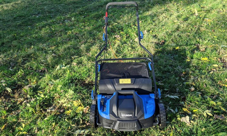 Hyundai 2 in 1 Lawn Scarifier Review